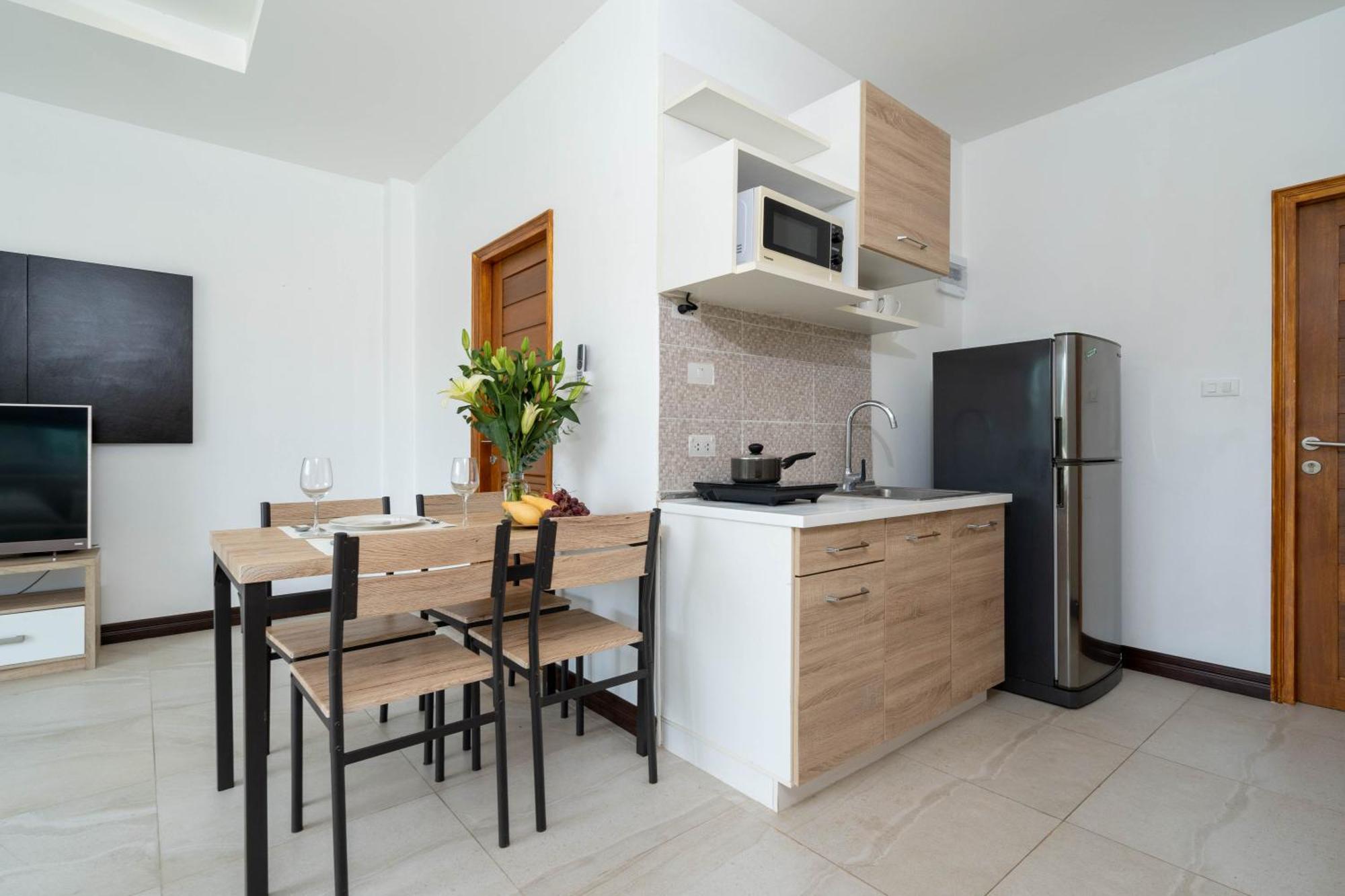 Apartment 1 Bedroom In Naiharn T Ban Saiyuan المظهر الخارجي الصورة